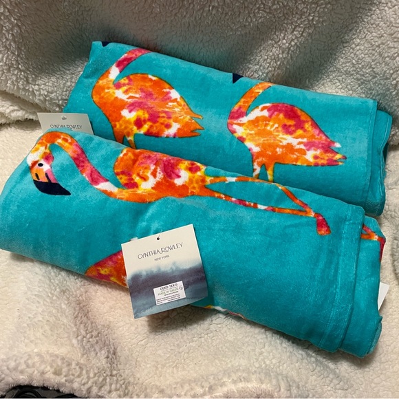 Cynthia Rowley Other - CYNTHIA ROWLEY SET OF 2 BEACH TOWELS NWT!